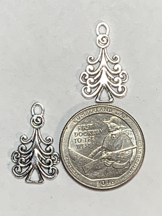 ☃CHRISTMAS CHARMS~#24~SET OF 2 CHARMS~SET 3~FREE SHIPPING☃