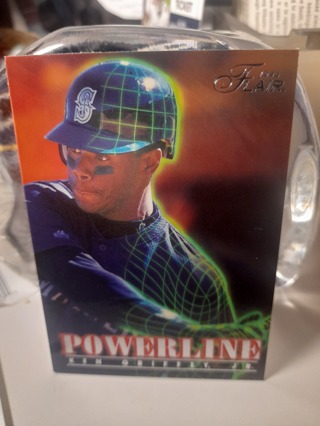 1996 Ken Griffey Jr POWERLINE Flair Mariners