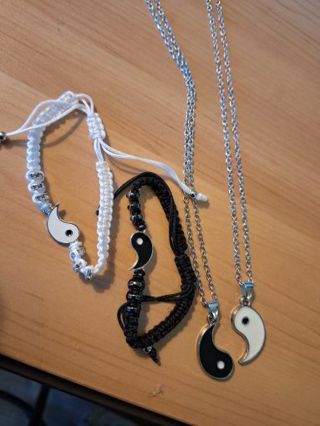 Yin Yang 2 necklace and bracelet sets!