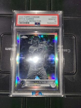 2022 Topps Chrome Bryce Harper #220 Negative Refractor Psa 10. (Pop 4)