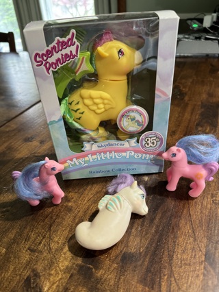 2017 Scented My Little Pony in Original Box Plus extras