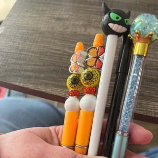 5 cute pens 