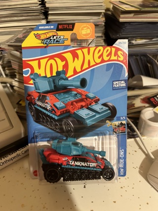 hot wheels   hw ride-ons tanknator