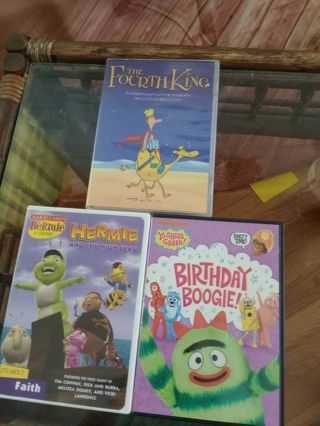 3 Kids DVDS 