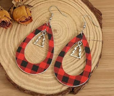 Red & Black Plaid Christmas Tree Earrings B-15