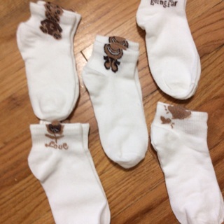 Brand New 5 Pairs of Women’s/Girls Sneaker Socks. Love Bear