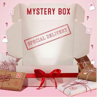 ❤MYSTERY GIFT FOR A FEMALE❤