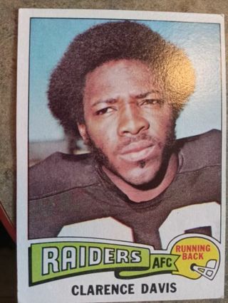 1975 TOPPS CLARENCE DAVIS OAKLAND RAIDERS FOOTBALL CARD# 278