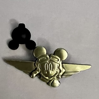 Disney Pin - bronze-toned AVIATOR/PILOT MICKEY MOUSE - For Pin Trading/Collecting