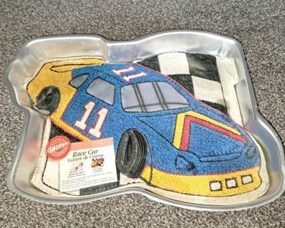 Wilton Race Car CAKE PAN, Instructions included