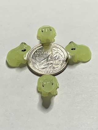 FROGS~#1~GREEN~SET OF 4~GLOW IN THE DARK~FREE SHIPPING!