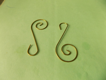 Pair of goldtone spiral wire ornament hangers # 4