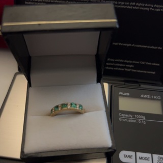 10k Yellow gold ring Size 6 1/2 2.4 grams