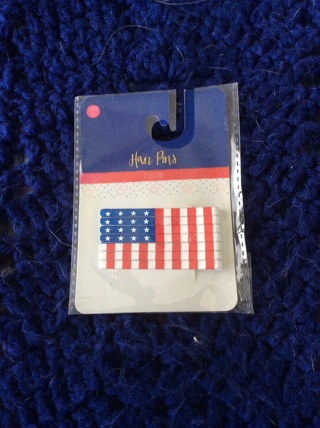 Hair pins flag