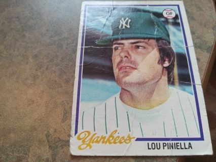 1978 TOPPS LOU PINELLA NEW YORK YANKEES BASEBALL CARD# 159. HAS CONDITION ISSUES