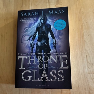 Throne of glass book 1 