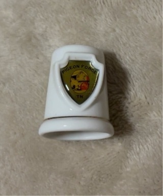 Collectible Vintage Ceramic Souvenir Thimble from Pigeon Forge, TN