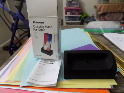 Formosa Charger stand for Apple 3 in 1