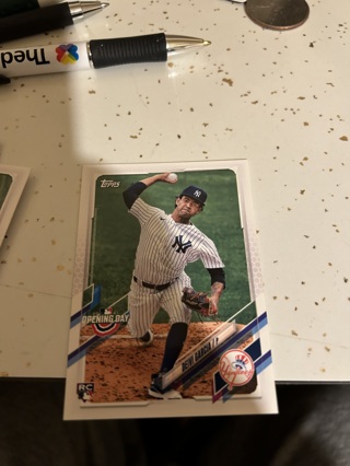 2021 topps opening day rc deivi garcia