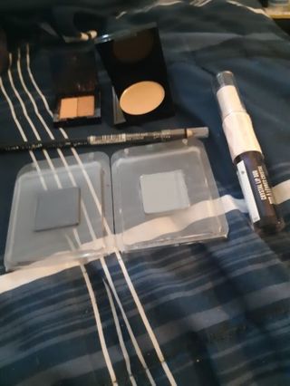 Small makeup lot