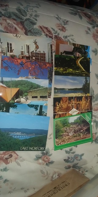 6 POSTCARDS