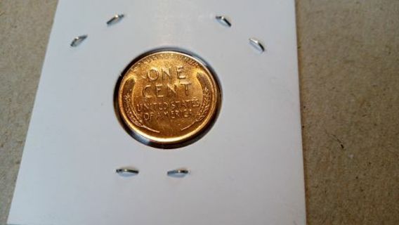 1957-D BEAUTIFUL UNCIRCULATED COPPER LINCOLN WHEAT PENNY'.. HIGH BIDDER WINS