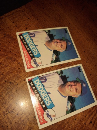 Two card lot  baseball ⚾ Tom Lasorda