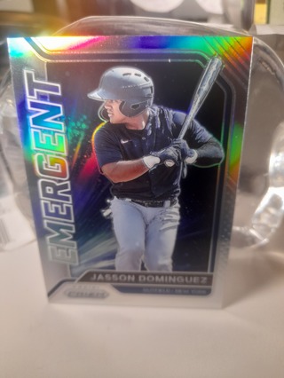 ROOKIE Jasson Dominguez Emergent Yankees Chrome Refract