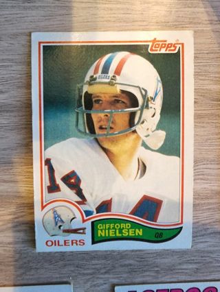 82 Topps Gifford Nielsen #100