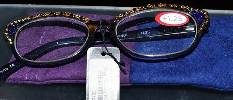 NWT 1.25 level ICU Reading Glasses w/72 genuine Swarovski Crystals & matching suede-like case