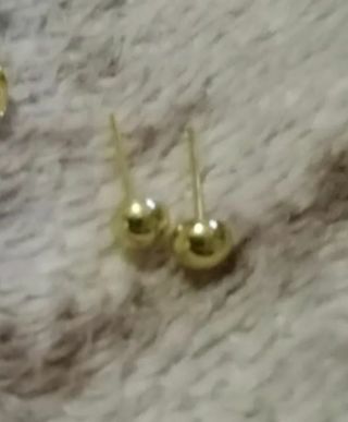 Gold Stud earrings new in pk