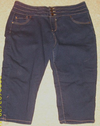 (14) - d.jeans Capris