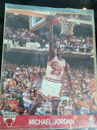 MICHAEL JORDAN- collectible-  8 x 10 GLOSSY PHOTO-letter size- sealed