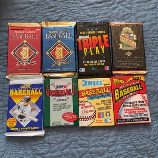 Lot of eight vintage baseball card packs, 1992, 1991 Donruss upper deck Topps fleer score