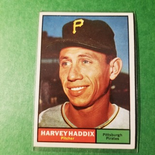 1961 - TOPPS BASEBALL CARD NO. 100 - HARVEY HADDIX - PIRATES