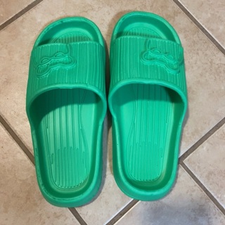 BN Indoor Outdoor Lightweight Slippers .