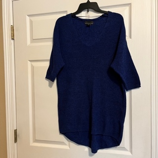 BNWOT Navy Blue 3/4 Sleeve V Neck Sweater Tunic - Sz L/G