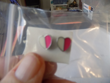 Post heart earrings 1/2 pink and 1/2 white beads