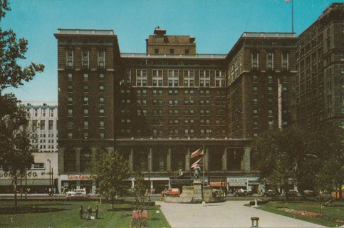 Vintage Unused Postcard: e: The Neil House, Columbus, OH