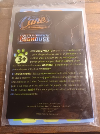  (NIP) Raising Cane's CHICKEN FINGERS CANE'S HIDEAWAY DOGHOUSE