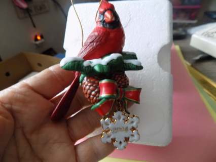 fine porcelain 2-004 Cardinal on pine branch with pine cone in org.box