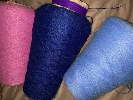 3 ITEM MYSTERY YARN DE - STASH AUCTION 