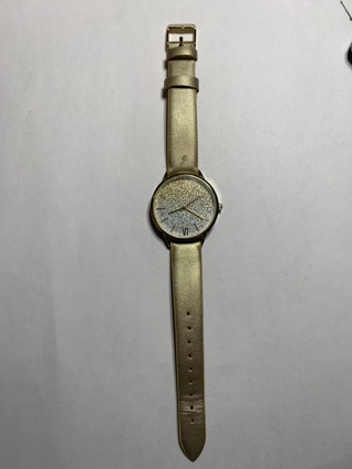 GOLD SPARKLY WATCH~ONLY WORN 1 TIME~PLEASE READ DESCRIPTION~FREE SHIPPING!