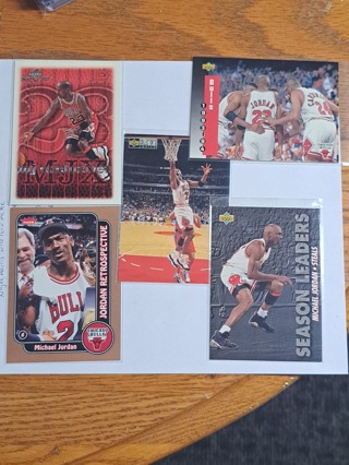 *CHI* Michael Jordan Lot of 5