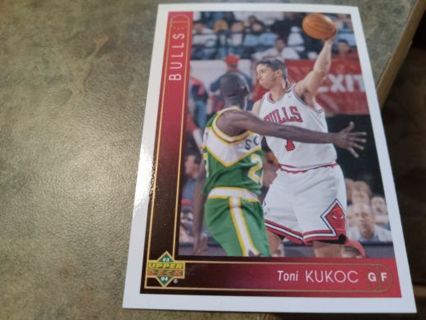 1993/1994 UPPER DECK TONI KUKOC CHICAGO BULLS BASKETBALL CARD# 299