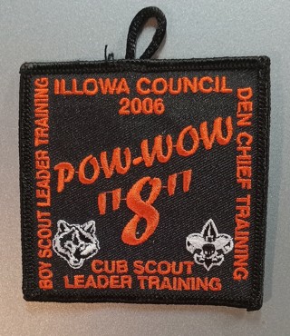 Illowa Council boy scout scouts bsa 2006 pow wow patch with black border with button loop 