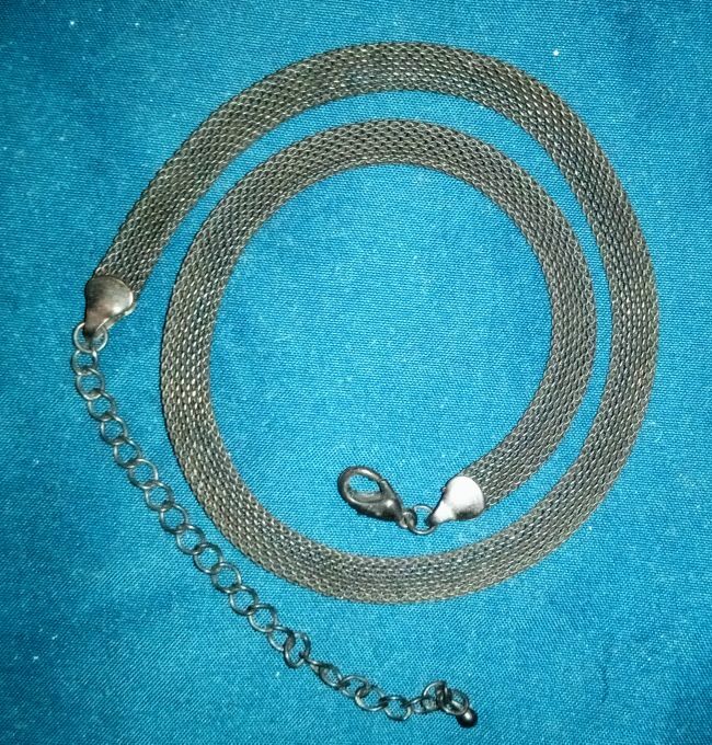 Free: Woven Metal Necklace
