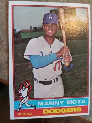 1976 TOPPS MANNY MOTA LOS ANGELES BASEBALL CARD# 548