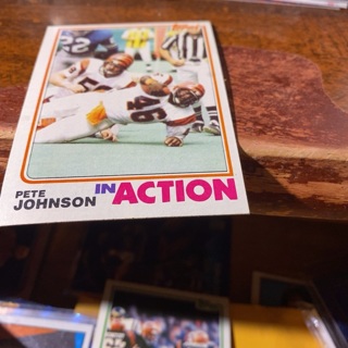 1982 topps in action Pete Johnson football card 