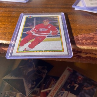 1990 bowman Steve yzerman hockey card 